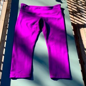 Lululemon Wnder Under Crop Tender Violet sz 12
